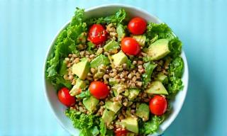 Frutas y vegetales frescos para el control de peso